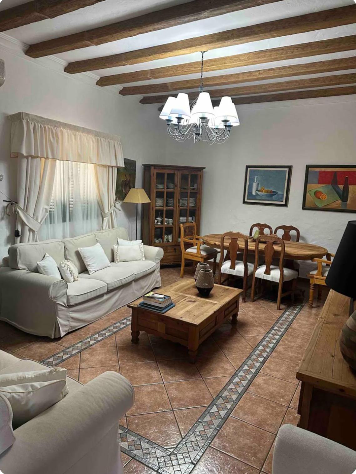La Finca. Casa En Ciudad. Zona Residencial Muy Tranquila 텔데 외부 사진